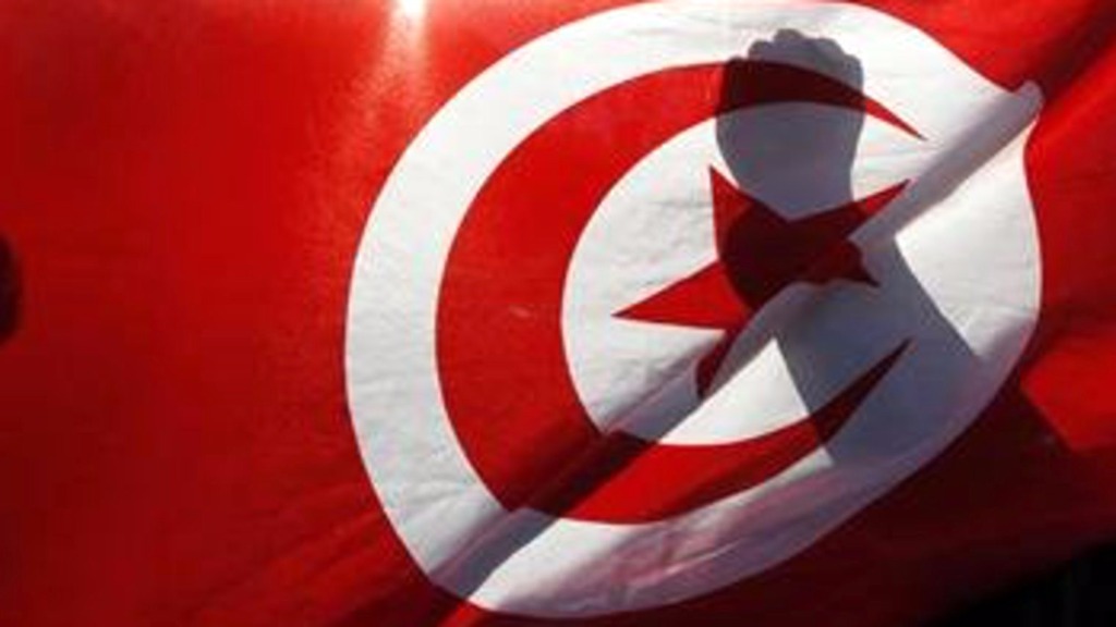 تونس تحترق … و لا يهمّ من أضرم النّار بقدر ما يهمّ ما سنفعله جميعاً حيال ذلك